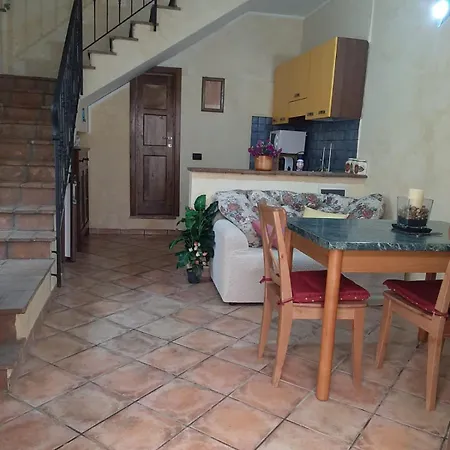 Il Gallo D' Oro - Scoiattolo Appartement *